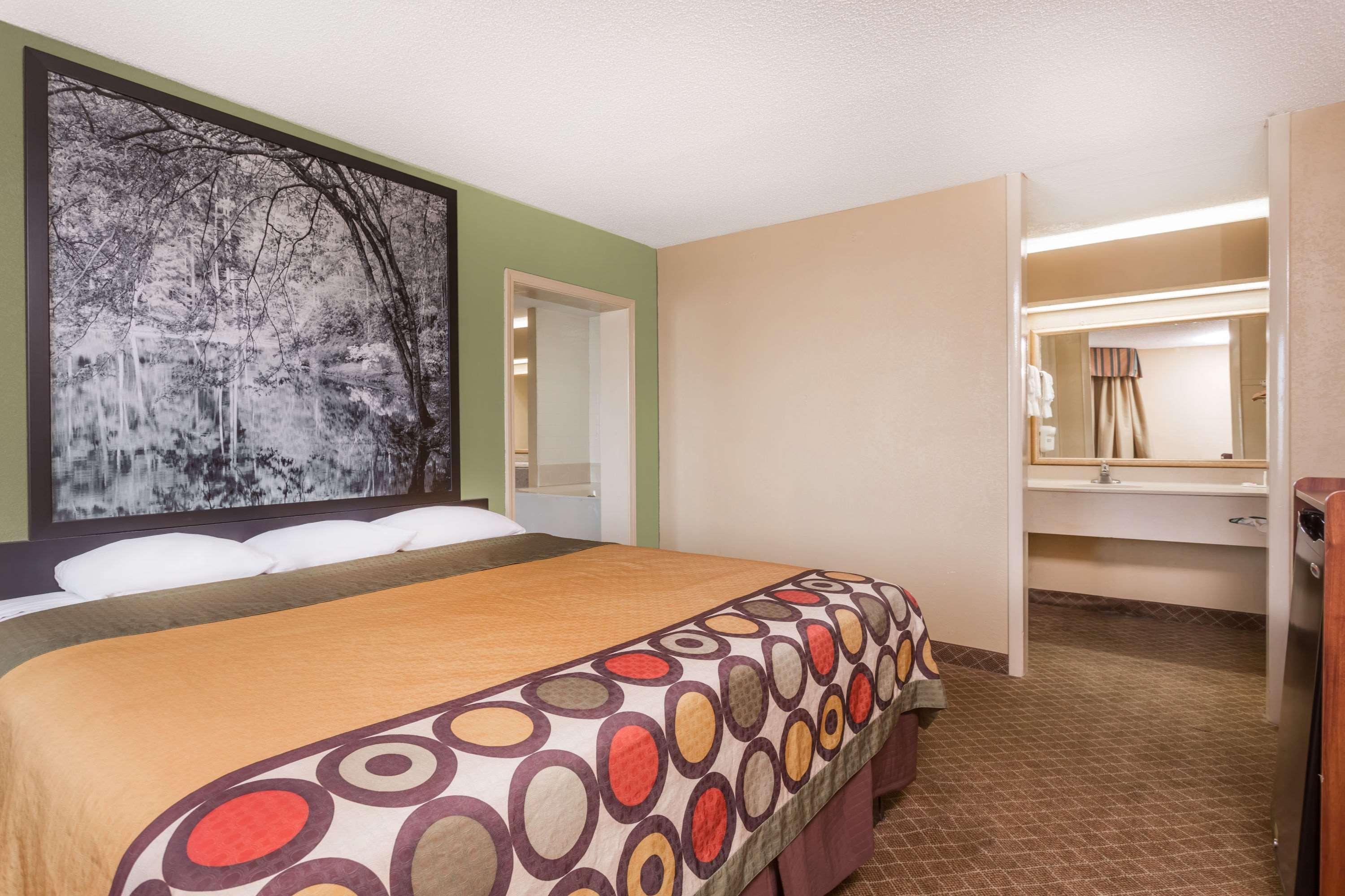 Super 8 By Wyndham Macon West Motel Dış mekan fotoğraf