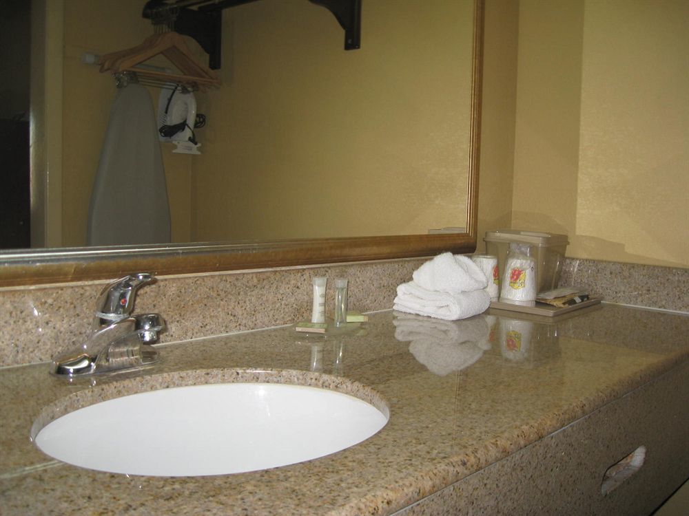 Super 8 By Wyndham Macon West Motel Dış mekan fotoğraf